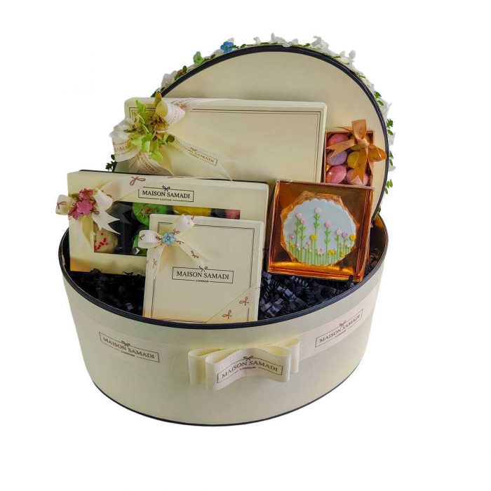 Luxury Oval Hamper with Real Preserved Roses- Large Open, Ivory