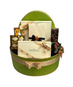 Luxury Oval Hamper – Medium, Open – Pistachio Green