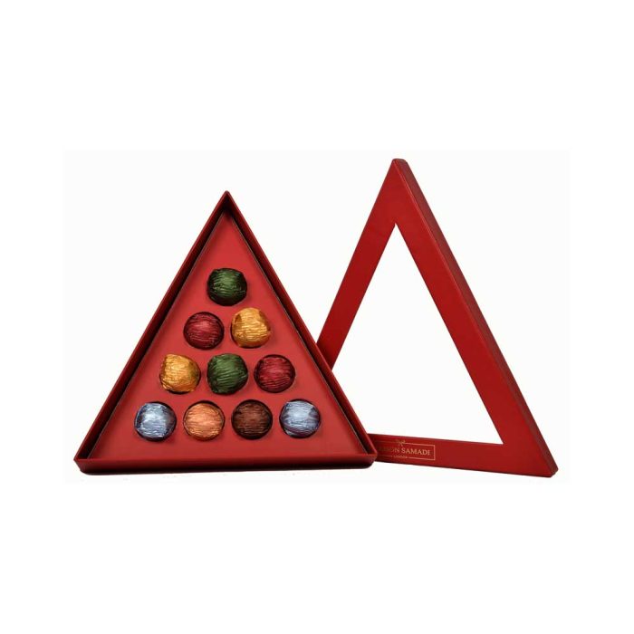Luxury Chocolate Christmas Tree Gift Box, 10 pcs with a selection of chocolate truffles.