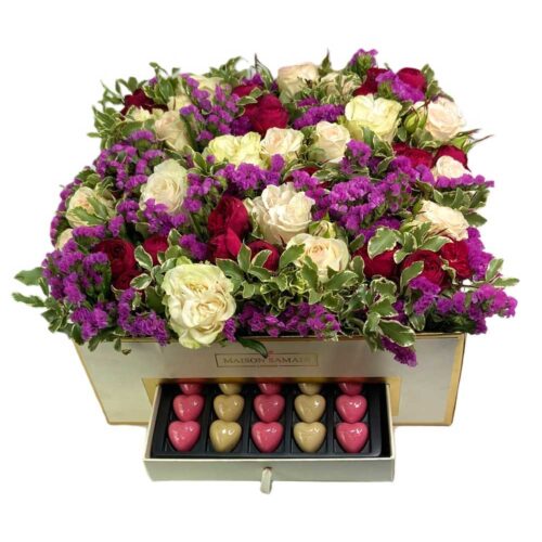 Mother's Day Luxury Flower Bouquet Arrangement & Chocolate Melting Hearts (15 pieces)